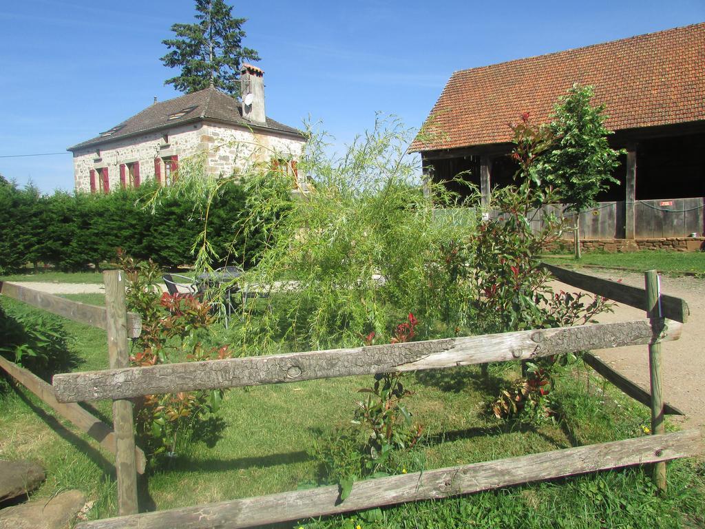 Ecuries De Saint Maurice- Maison D'Hotes De Gondou Lacapelle-Marival Eksteriør billede